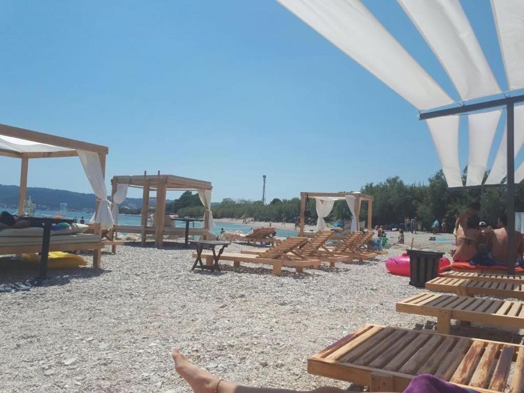 Villa Fides With Private Pool, Garden And Sea View Kaštel Novi 外观 照片