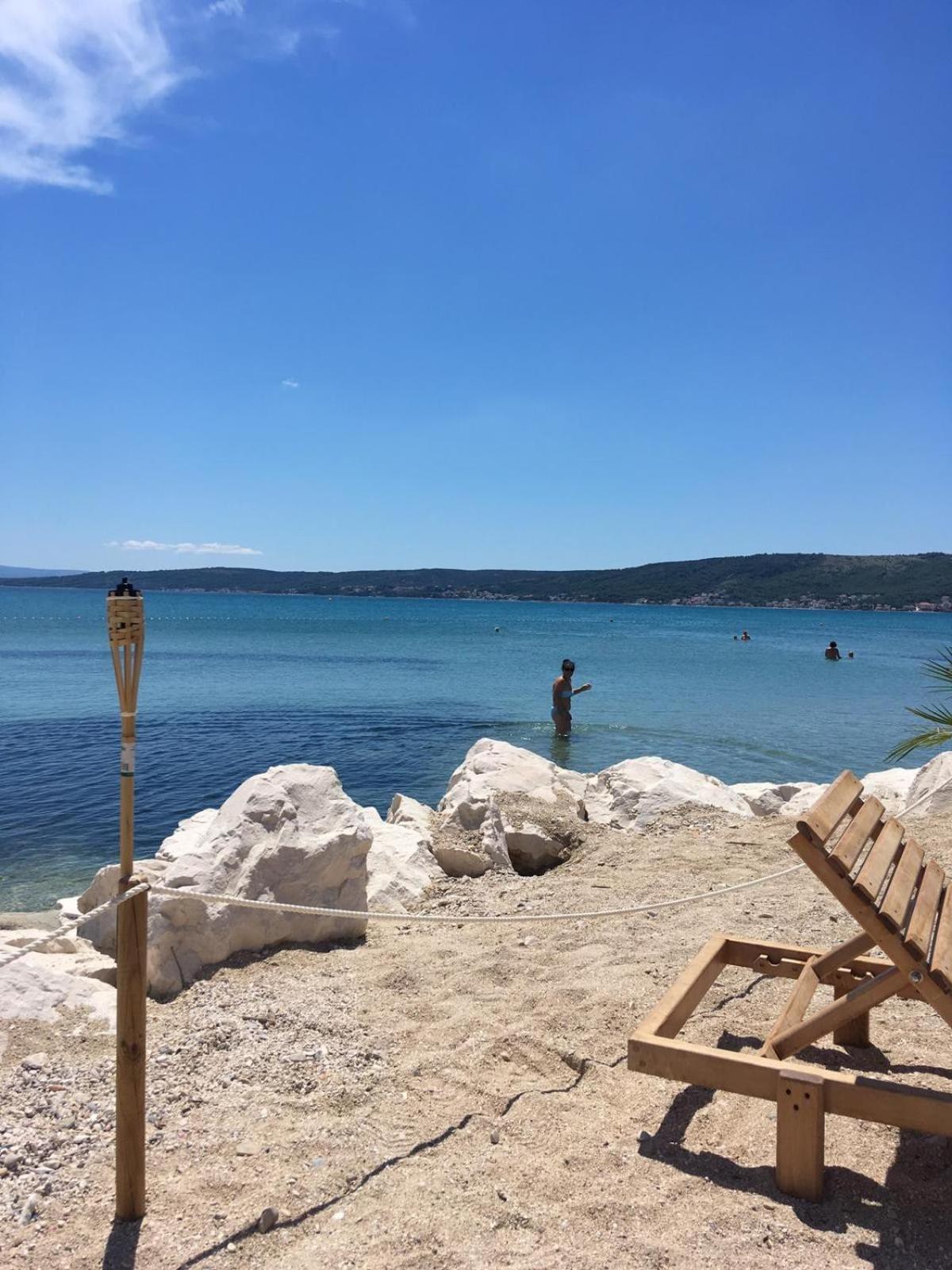 Villa Fides With Private Pool, Garden And Sea View Kaštel Novi 外观 照片