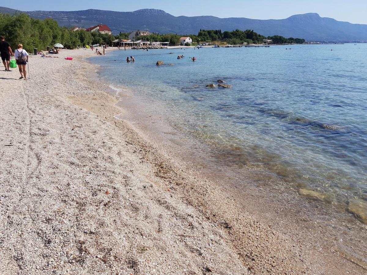Villa Fides With Private Pool, Garden And Sea View Kaštel Novi 外观 照片